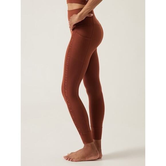 Athleta Pants - Athleta Salutation Stash II Ruch Craft 7/8 Tight Size S in Ancient Mahogany *EUC